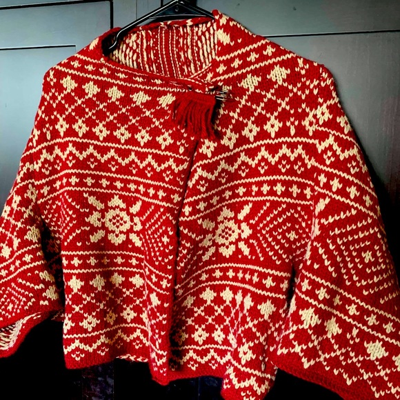 CAbi short red shrug/cardigan - Picture 1 of 3